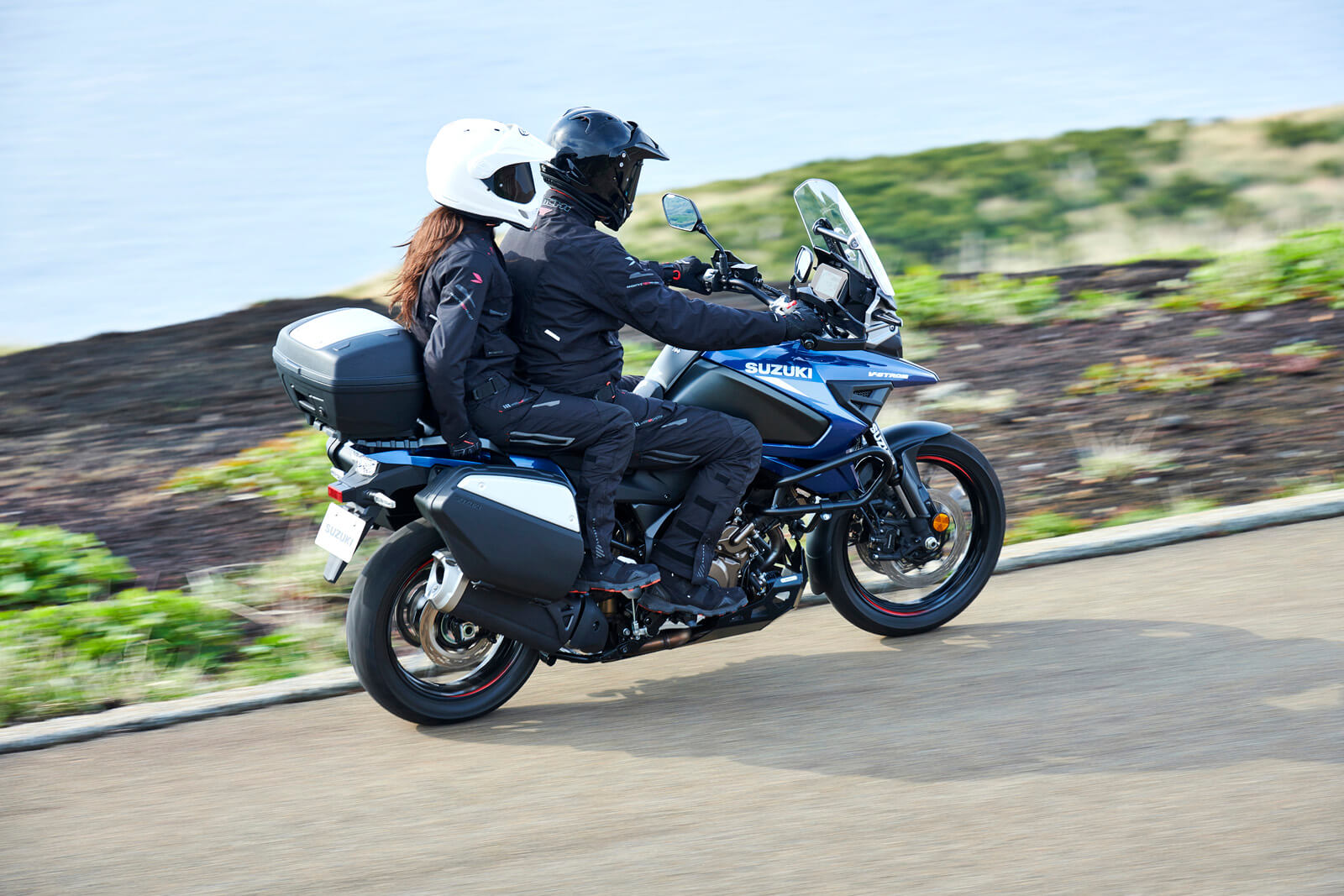 DL1050RR_RJM3_action_78